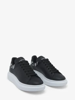 Men's Oversized Sneaker in Black/White