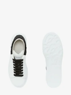 Men's Oversized Sneaker in White/Jet Black