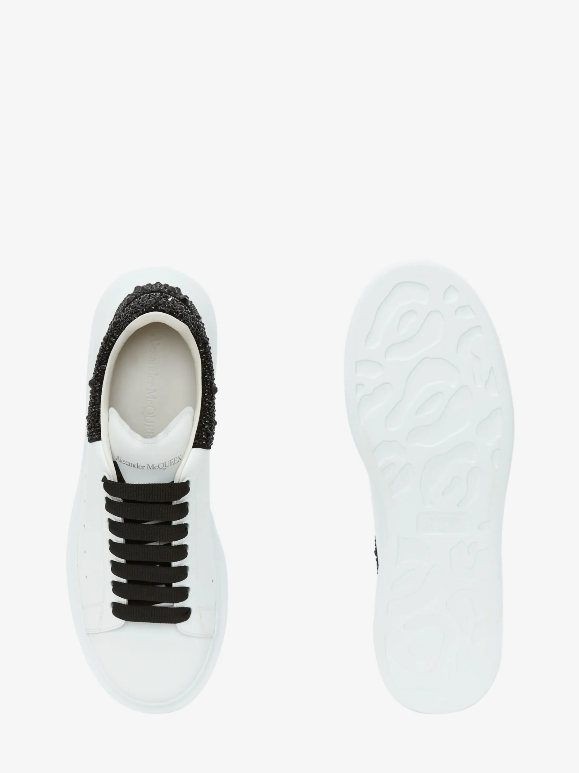 Men's Oversized Sneaker in White/Jet Black