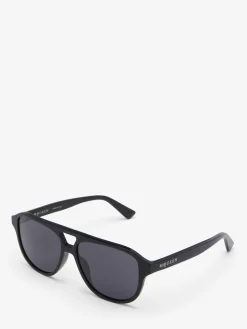 Signature Essentials Sunglasses in Black