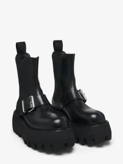 Women's Sofa Buckle Boot in Black