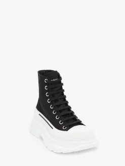 Women's Tread Slick Boot in Black/White